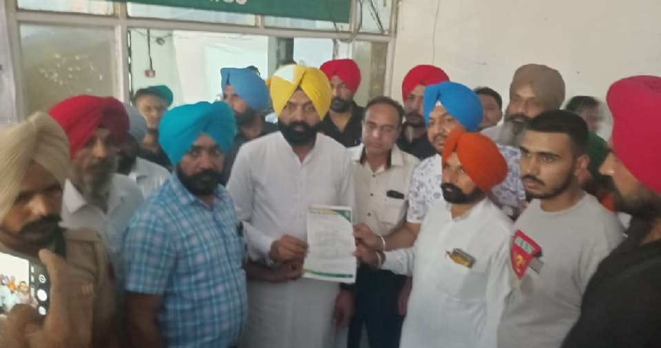 State Transport Minister reached Bathinda RTA office