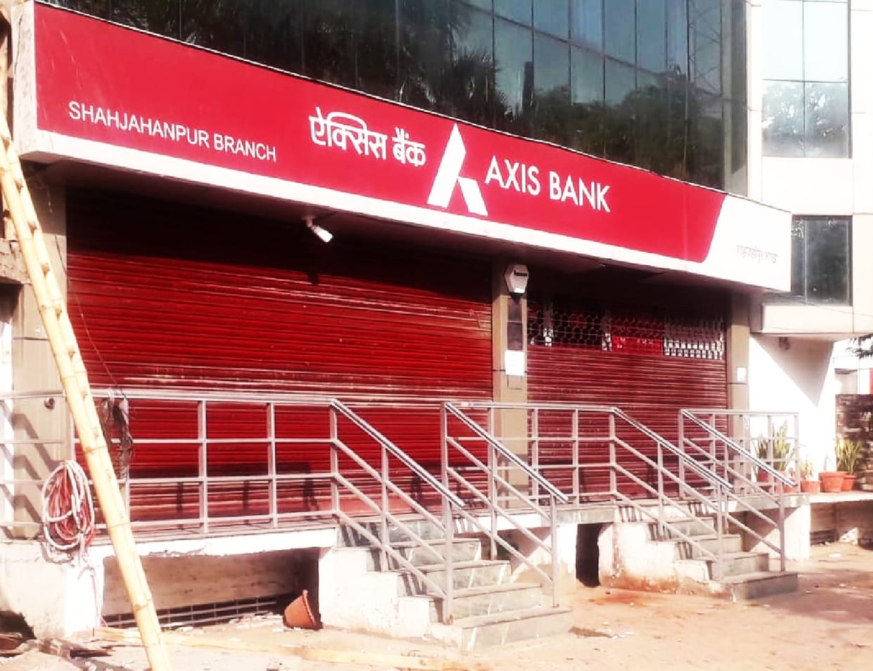 Attempted theft by breaking Axis Bank ATM