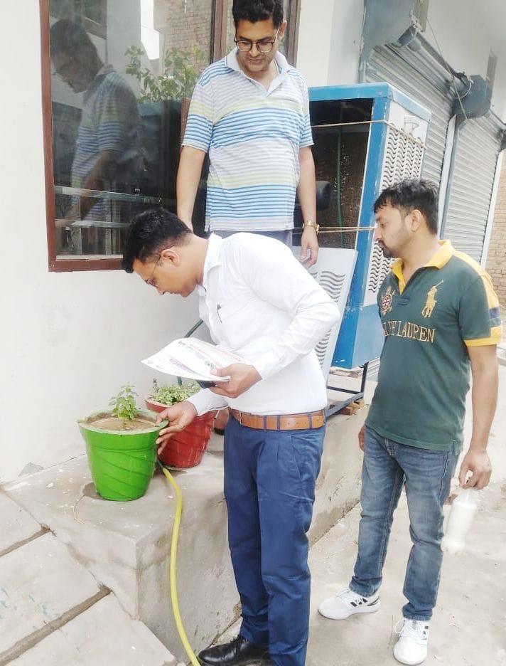Investigation in 758 houses, notice issued on finding larvae in 12