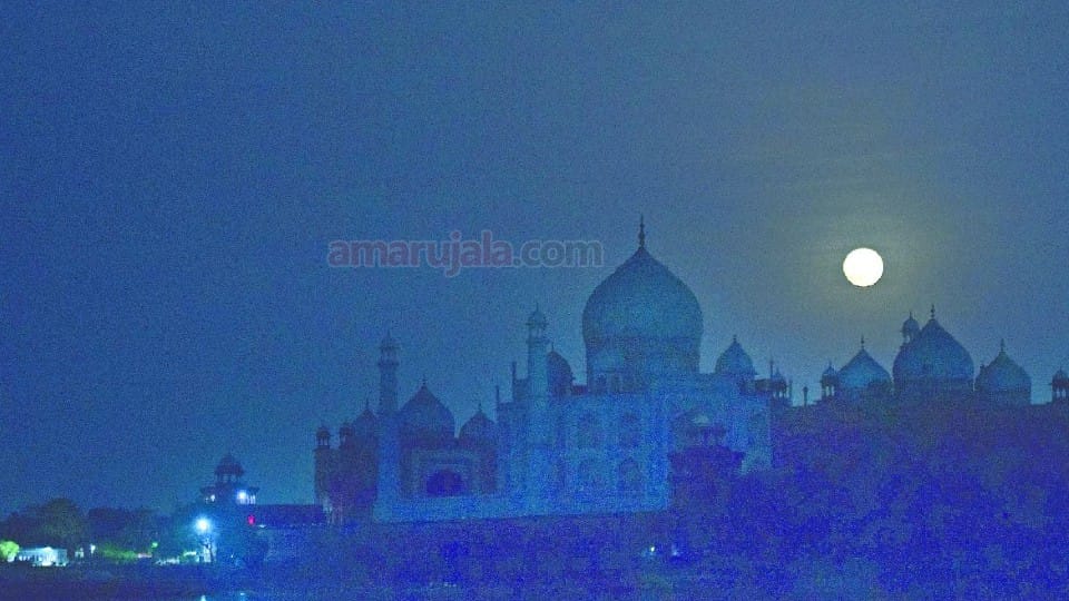 Chamki taj Mahal Night view of Sharad Purnima book ticket know price