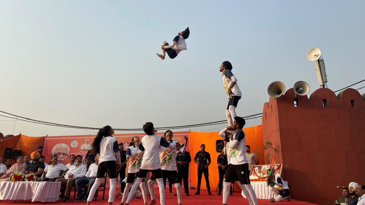 People were stunned by the stunts of the Jedi Crew, Kurukshetra