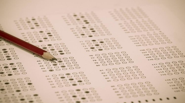 LT Recruitment Exam Result: दो साल पहले हुई परीक्षा का परिणाम जारी, UKSSSC ने 12 विषयों का रिजल्ट किया घोषित