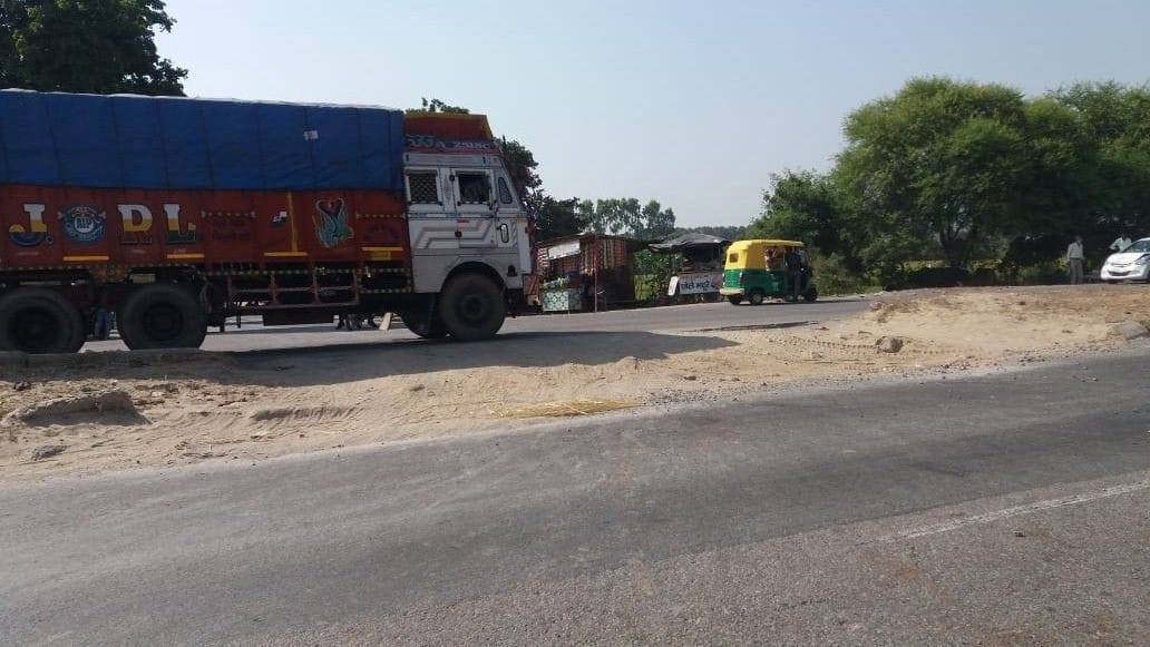 Aligarh-Ghaziabad Highway: Illegal cut every two kilometers, caused accidents