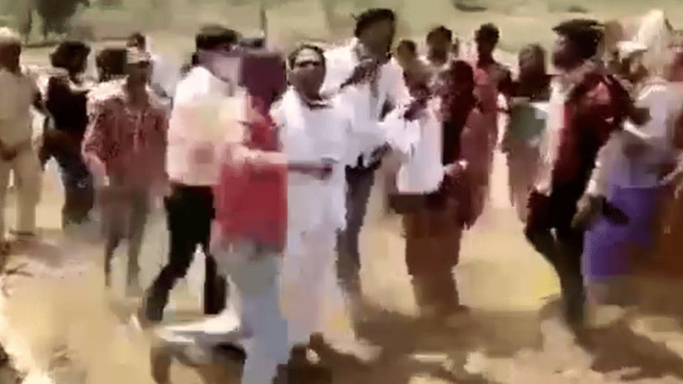 Betul News: Villagers beat up MLA representative, video goes viral