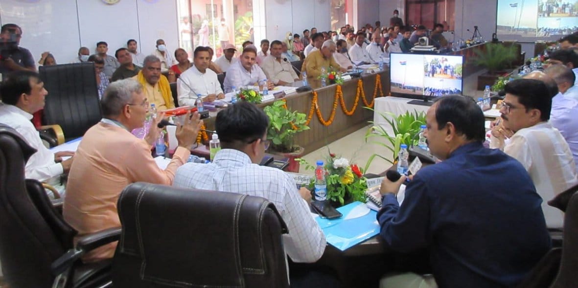 Polls of scams of officers open in front of MP