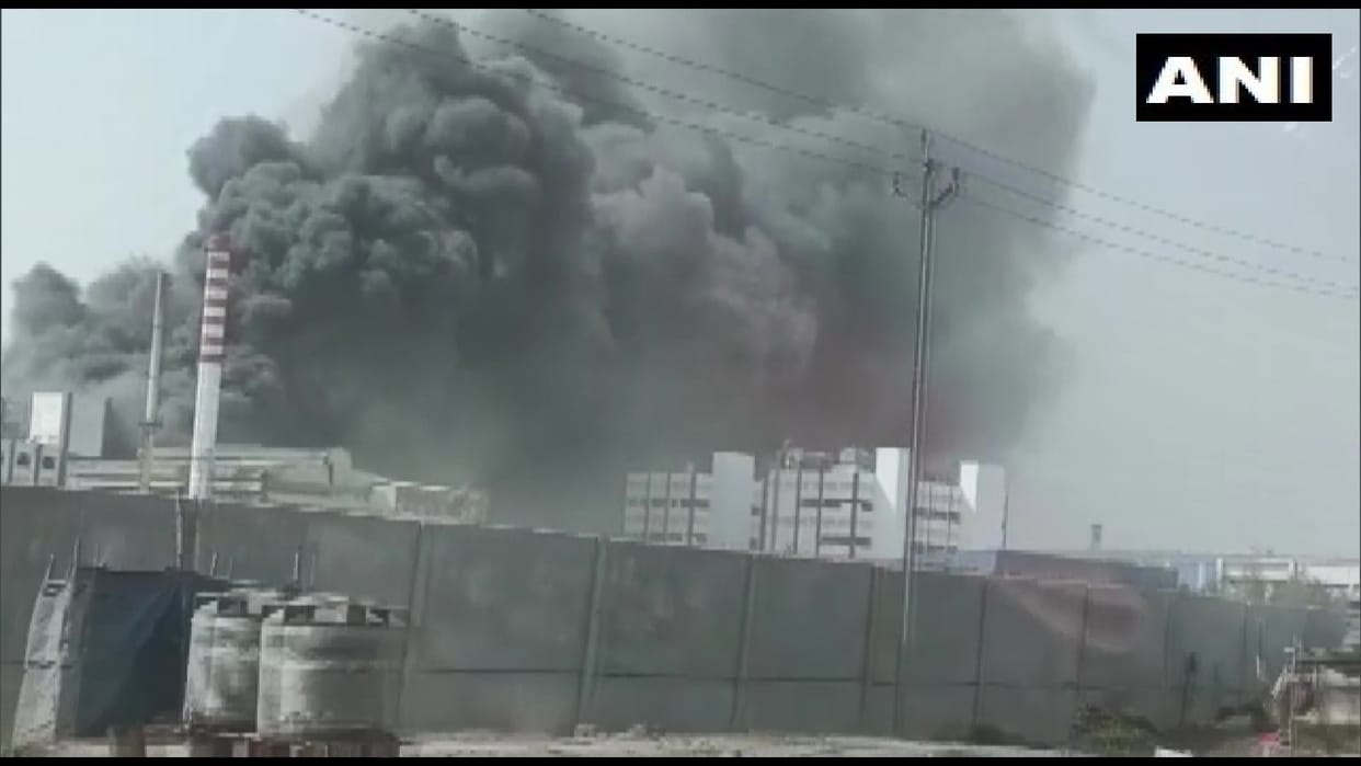 Gujarat Fire breaks out at Chemical Factory in industrial estate in Bharuch district several casualties reported news in hindi