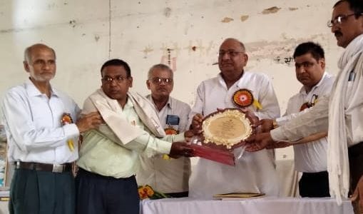 Teacher Santosh got Chitrakoot Ratna Award