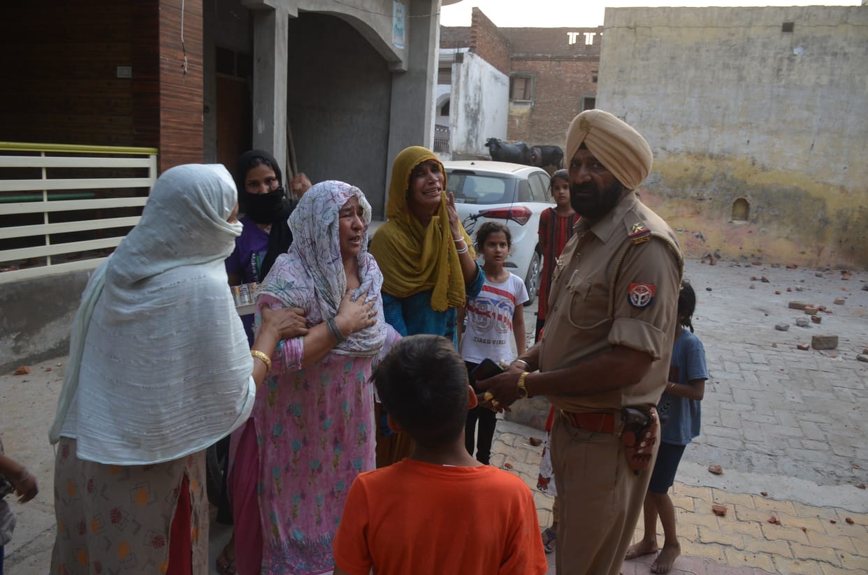 Two sides clashed in the fight to remove Khor, many injured