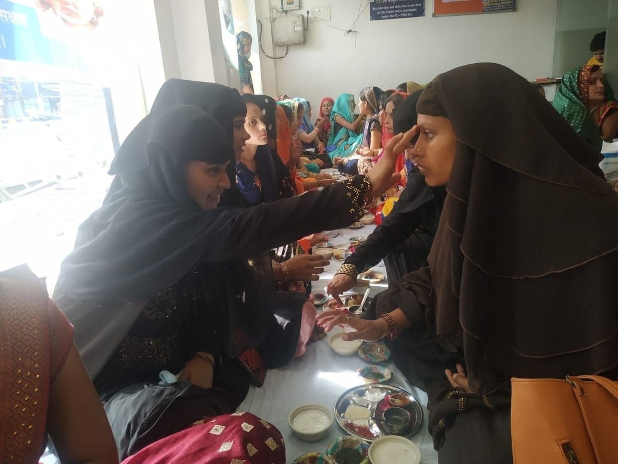 Muslim women participated in the Havan Yagya of Gayatri Parivar