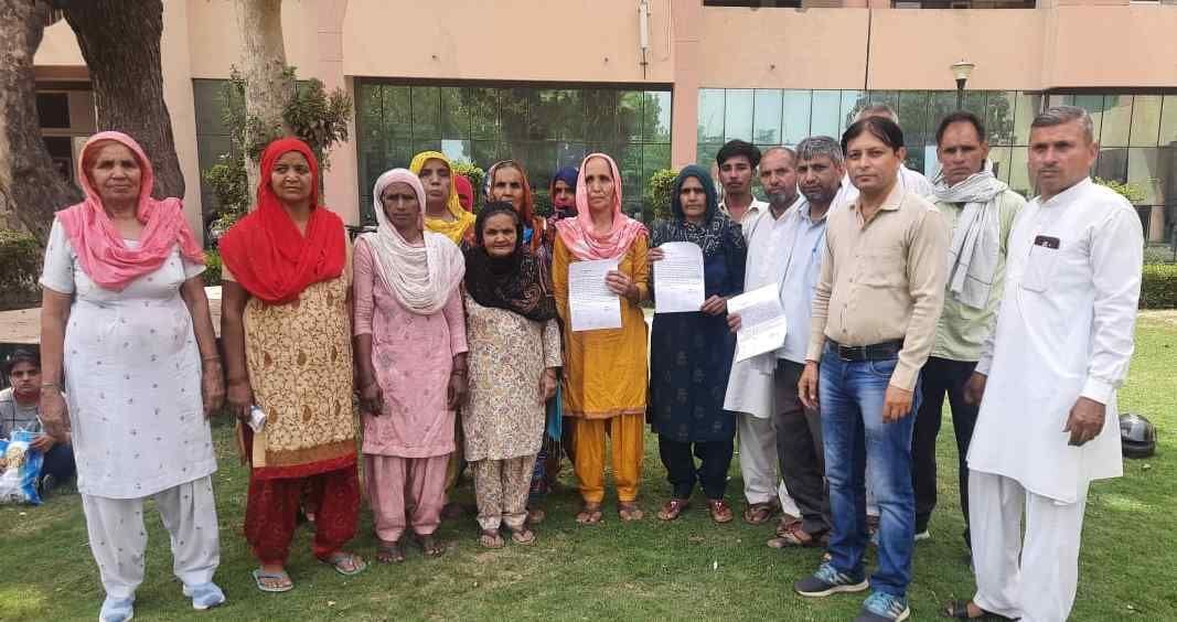 The people of Naunand, who are facing the problem of drinking water, demanded to make a booster soon.