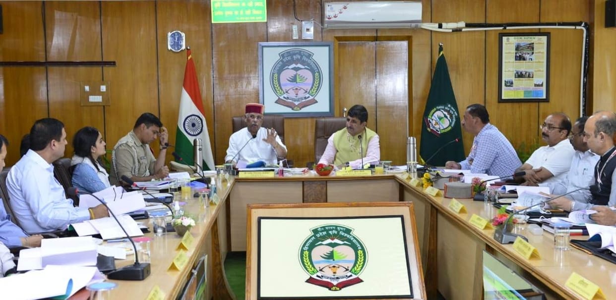 Do not be afraid of the challenges of the agriculture sector, face it boldly: Arlekar