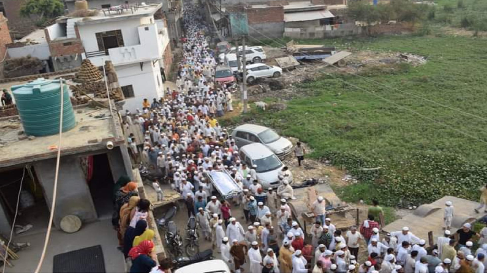 Ghulam Mohammed Jaula was broken by a split in Bhakiyu, slogan Har Har Mahadev and Allah Hu Akbar was  given by