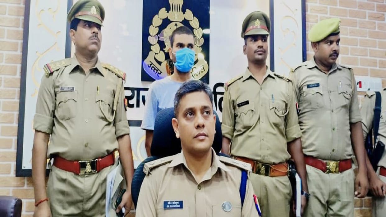 Police disclosed that married lover strangled his girlfriend to death in Maharajganj