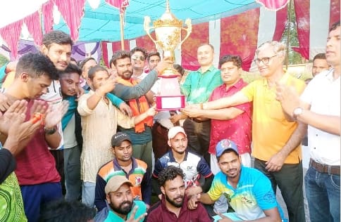 Bamnagar won the final match by defeating Puranpur by eight wickets
