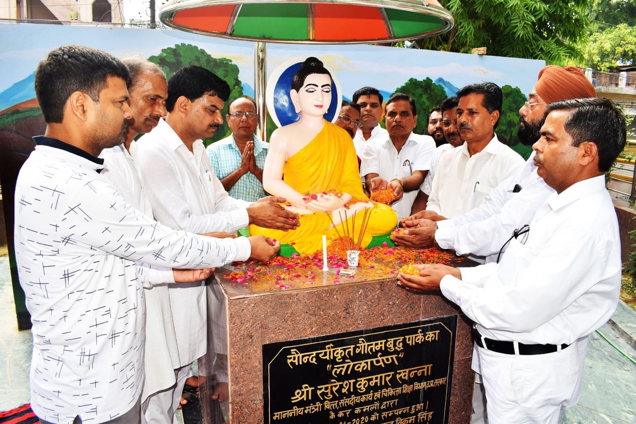 'Those who believe in Buddha are living in peace'