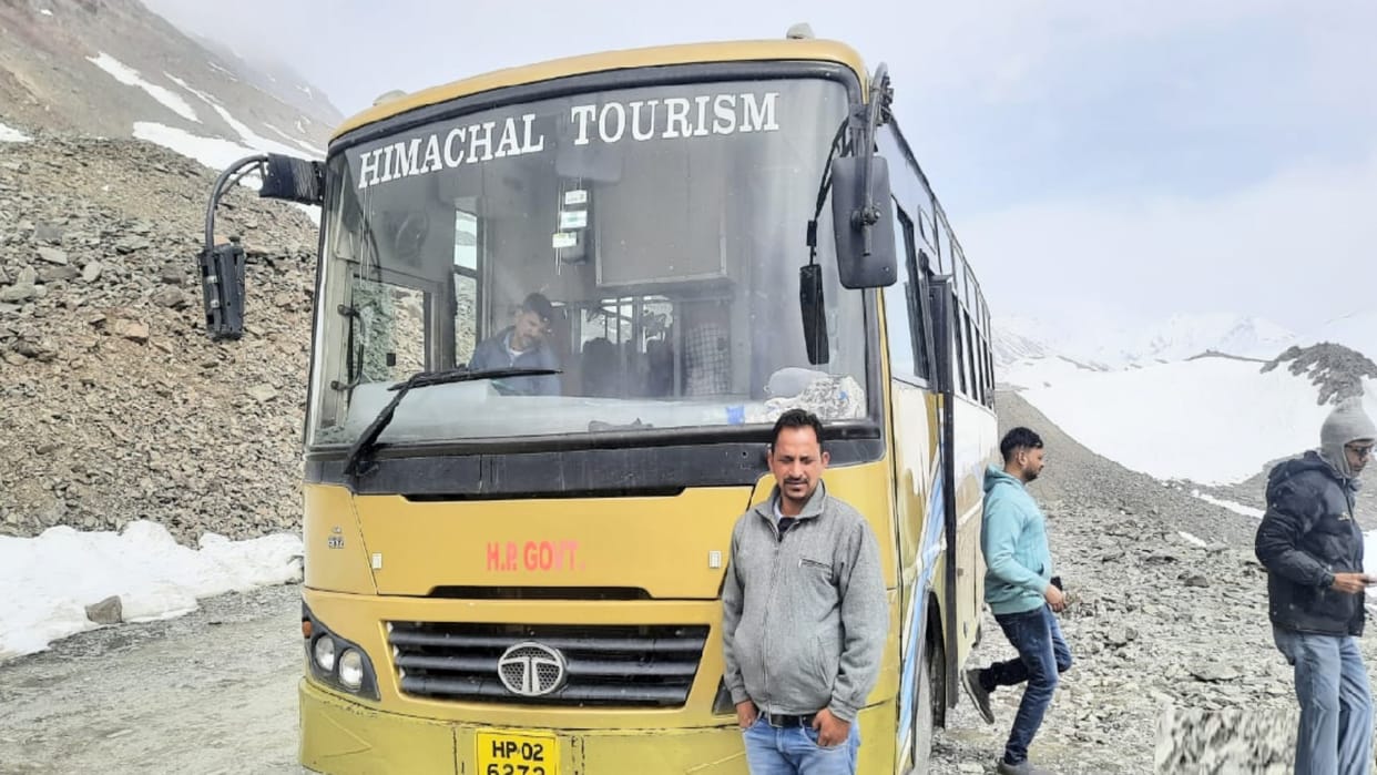 Good news for tourists: Baralacha can be visited for Rs 900, HPTDC started deluxe bus service