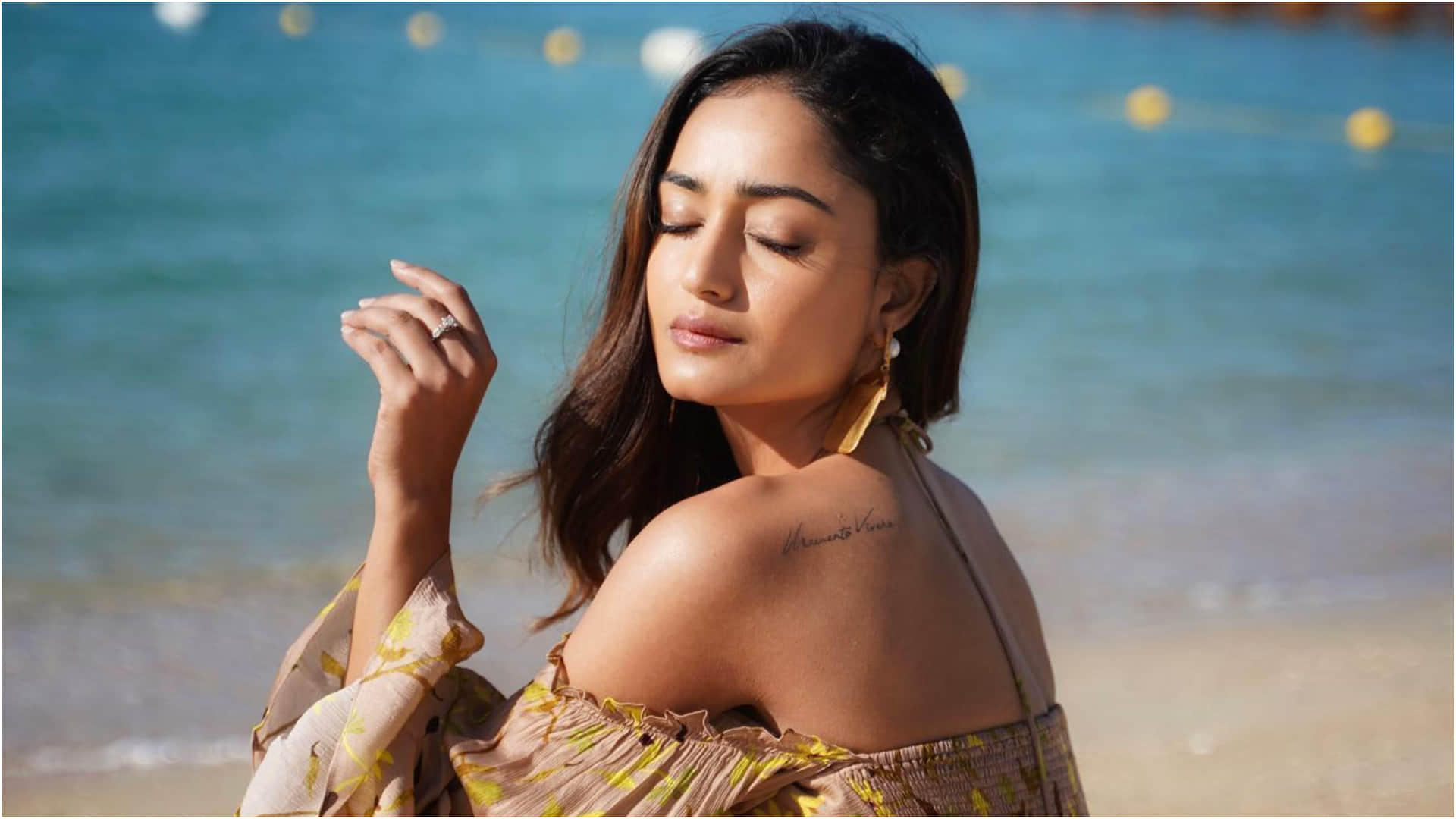 Ashram Web Series Actress Tridha Choudhury Shared A Photo on Instagram for Cannes 2022 News in Hindi