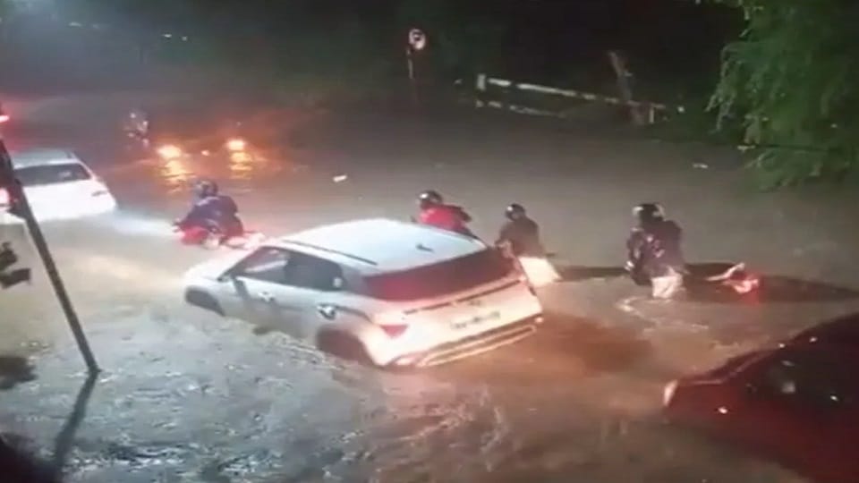 Bangalore Weather News: Flood-like situation at many places, IMD alert on Heavy rain