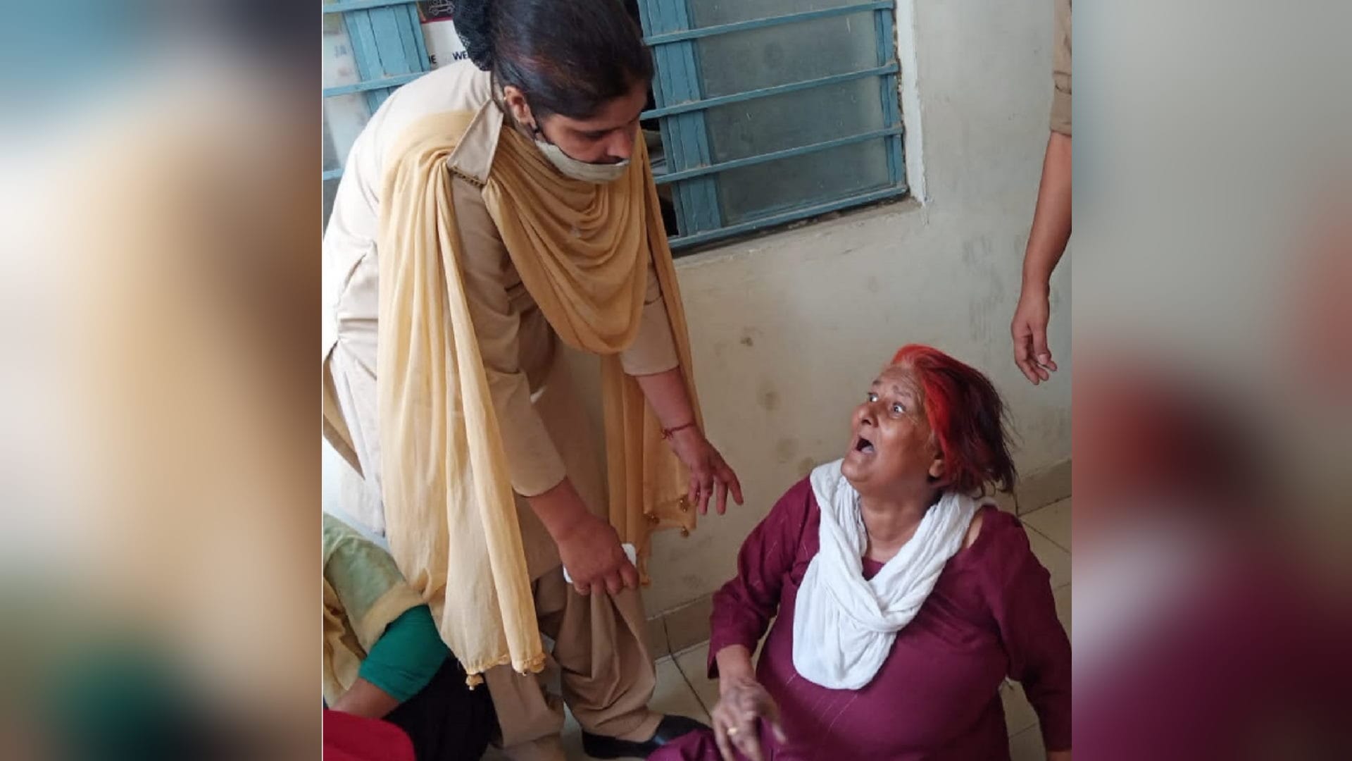 Baghpat: Four women reached the police station together to commit self-immolation,