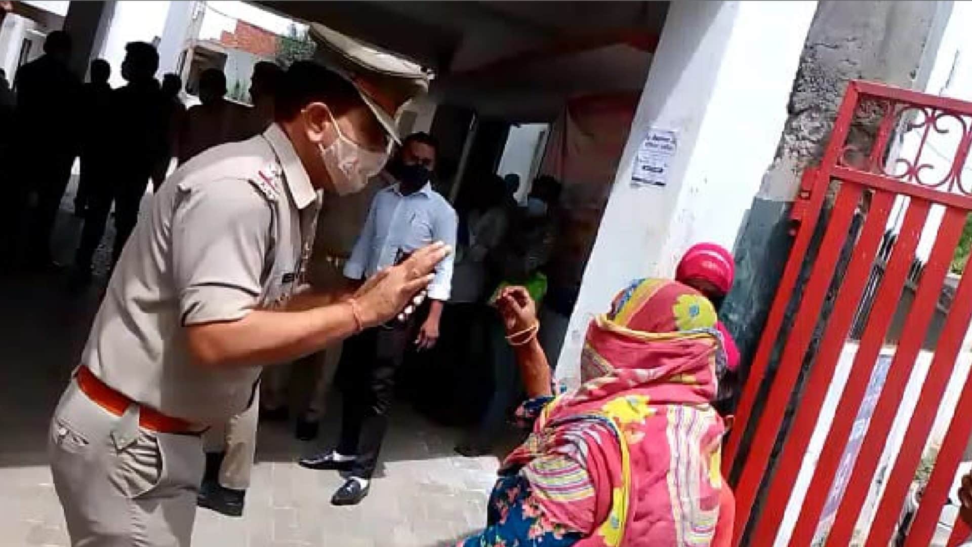 Baghpat: Four women reached the police station together to commit self-immolation,