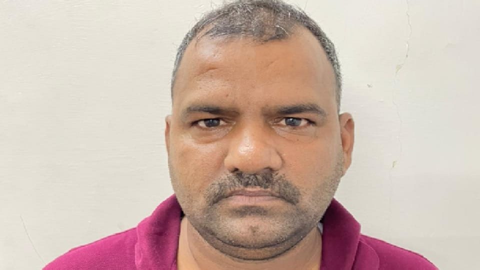 dismissed indian army soldier turned drugs smuggler delhi police recovered heroin worth 20 crores