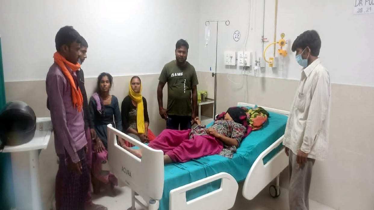 Jogiwala police of Dehradun brutally beat up the woman