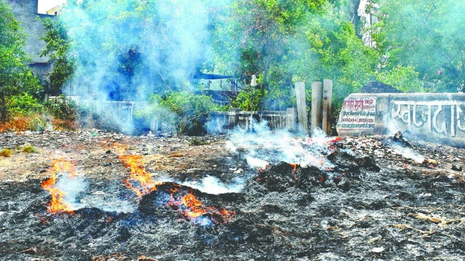 Disposal by burning instead of picking up garbage