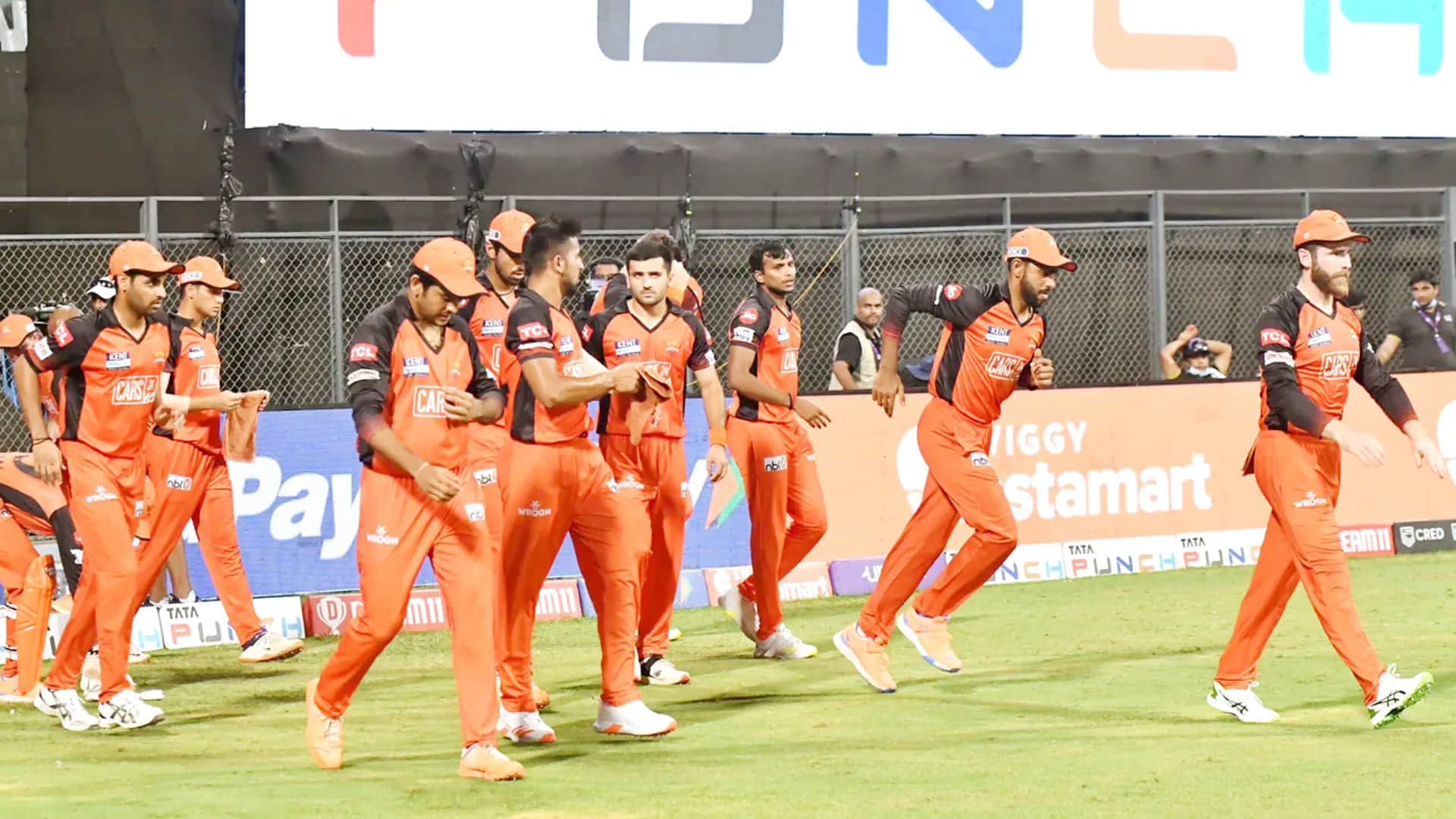 IPL 2022, SRH vs MI Analysis: Dropping Priyam Garg catch cost Mumbai Indians the match, Rahul Tripathi brilliant innings and Bhuvneshwar Kumar wicket maiden turned the match; Tim David batting