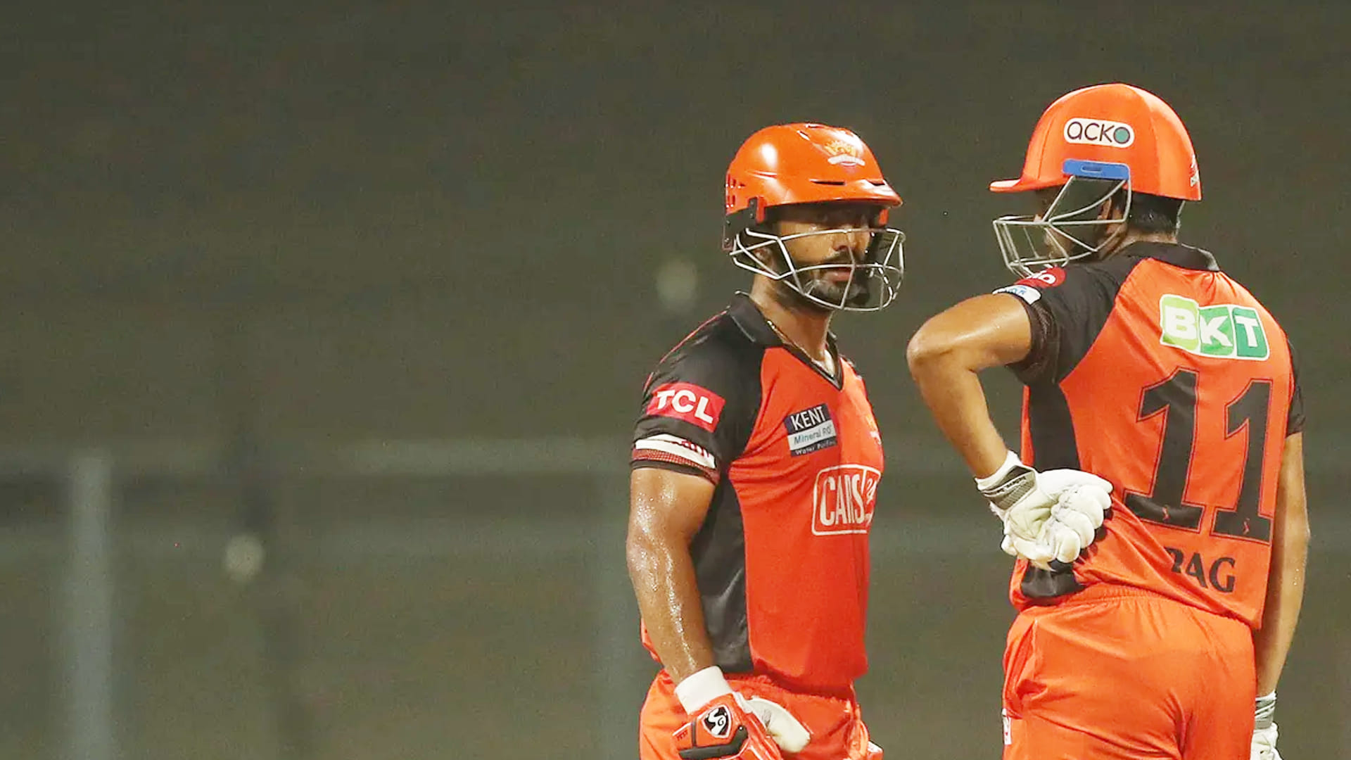 IPL 2022: Sara Tendulkar reaction on Tim David Run Out; Sara Tendulkar reaction on Rohti sharma six MI vs SRH IPL Photos