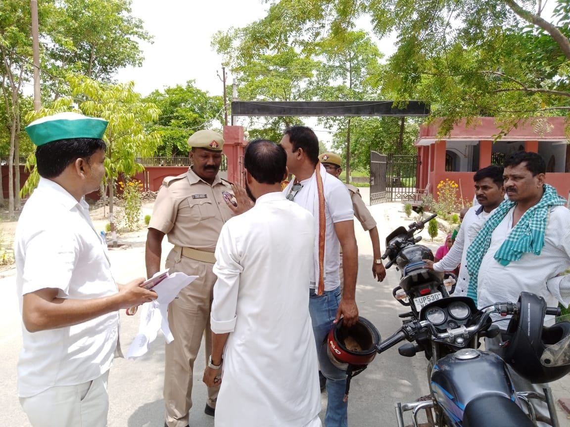 tried to climb car on  bhakiu chdhuni jiladhyaksh