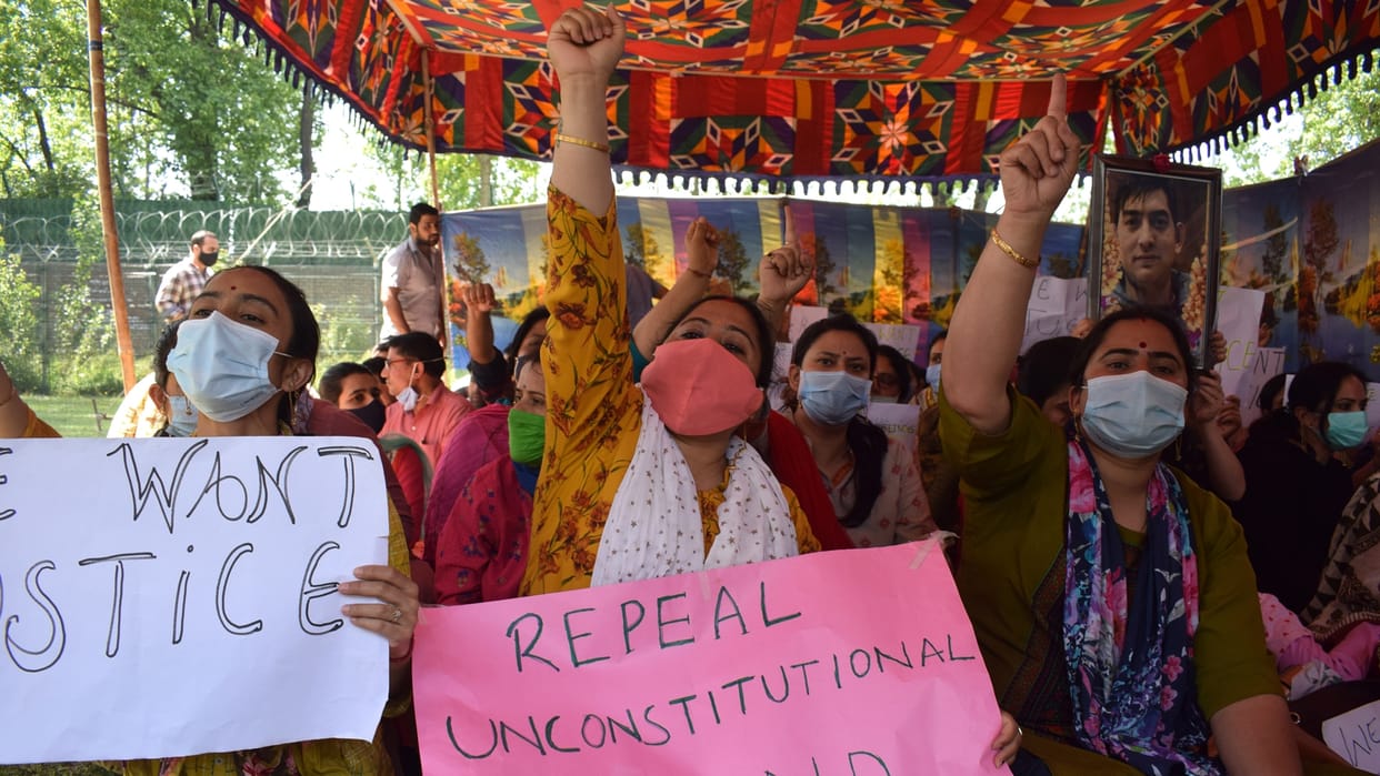 Jammu Kashmir Transfer of Kashmiri Pandit personnel will be held in the division meeting held under the chairmanship of Divisional Commissioner
