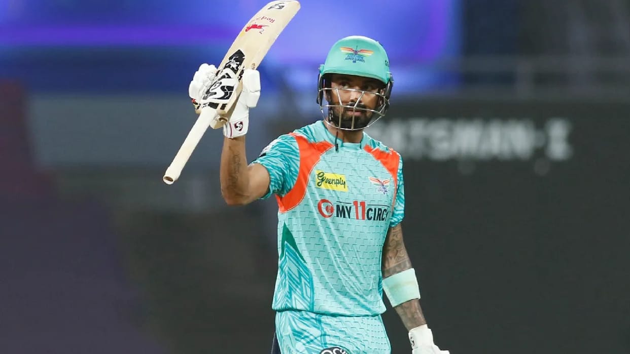 IPL 2022 KL Rahul complete 500 runs fifth time in ipl season equal to Virat Kohli and Shikhar Dhawan now only behind David Warner