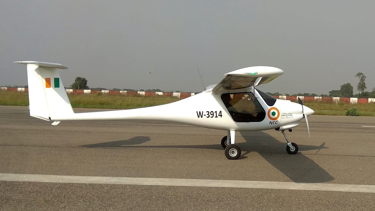 aircraft for NCC cadets at bhuntar airport kullu himachal news