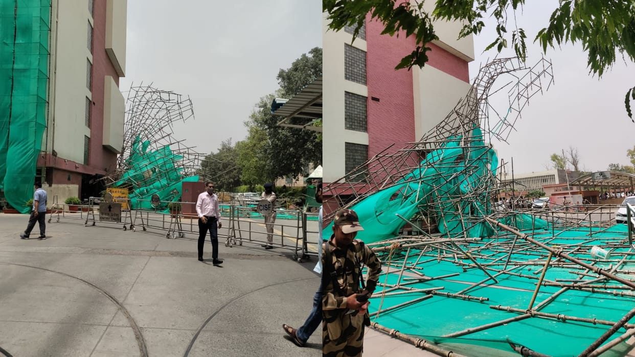 Delhi two people seriously injured by falling from nirman bhawan under renovation building one of them fall from 6th floor