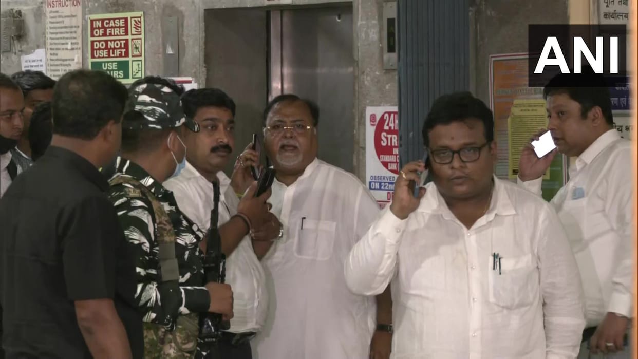 Teacher appointment: Mamta Banerjee two ministers did not get relief from the High Court