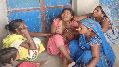 Pratapgarh: One child died due to collapse of primary school gate