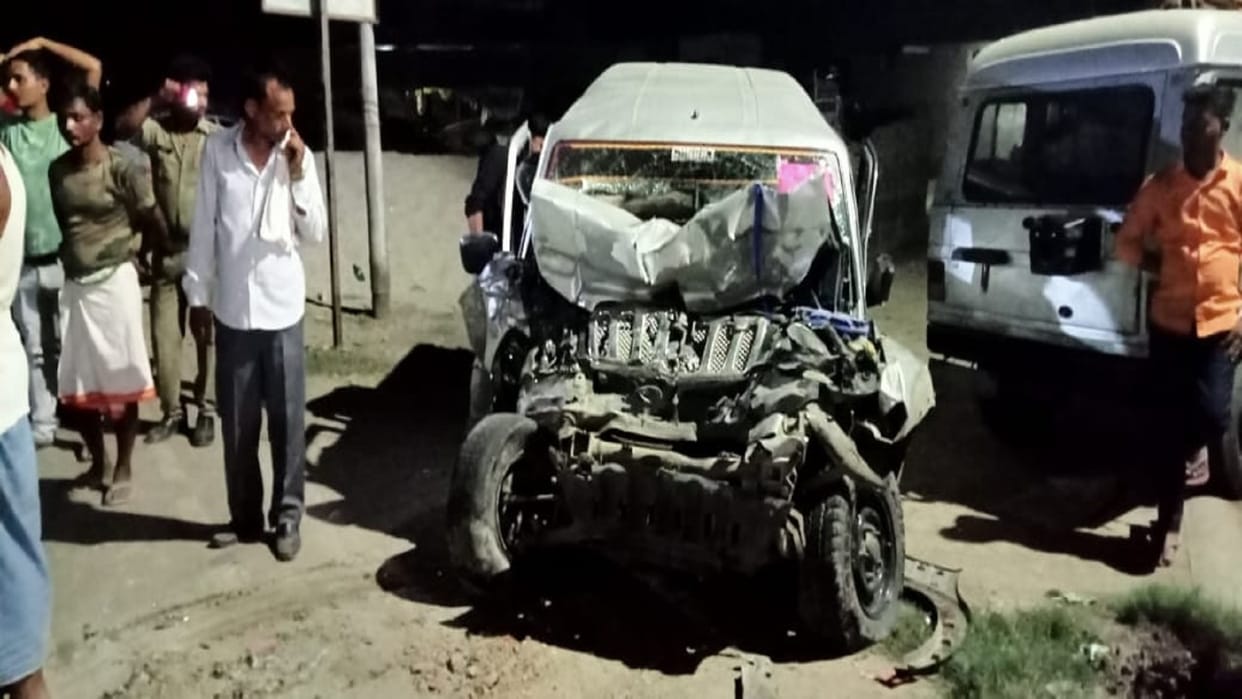 BIG Road Accident in bhadohi Scorpio and truck collide Many Died