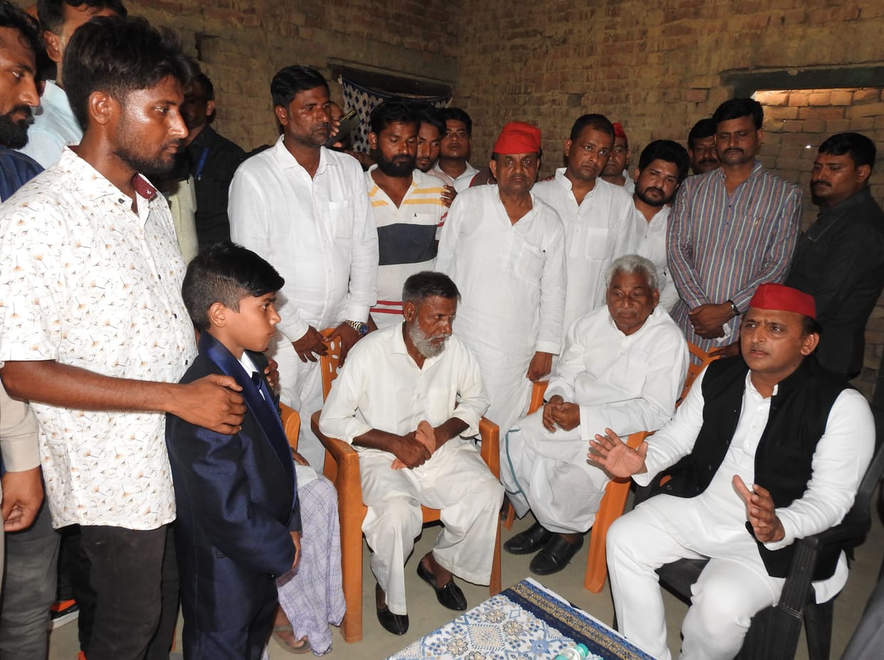 Akhilesh reached Islamnagar, said - do not be afraid, we will help