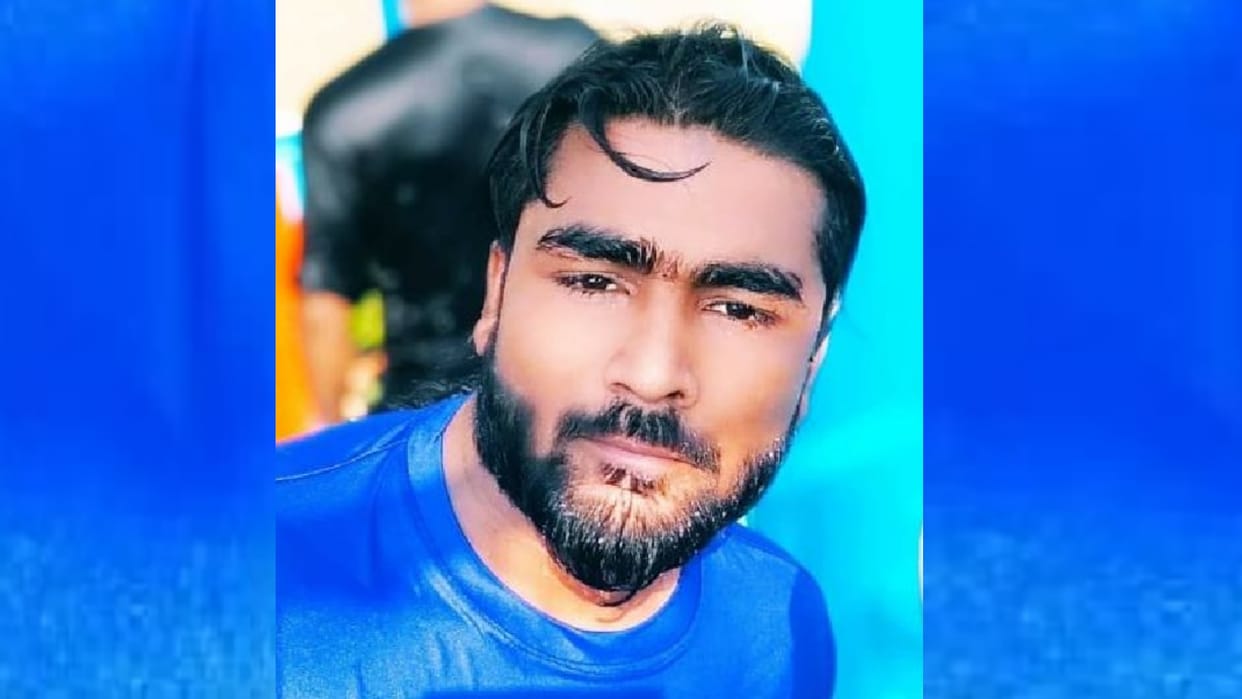 A man commits suicide after putting post on facebook.