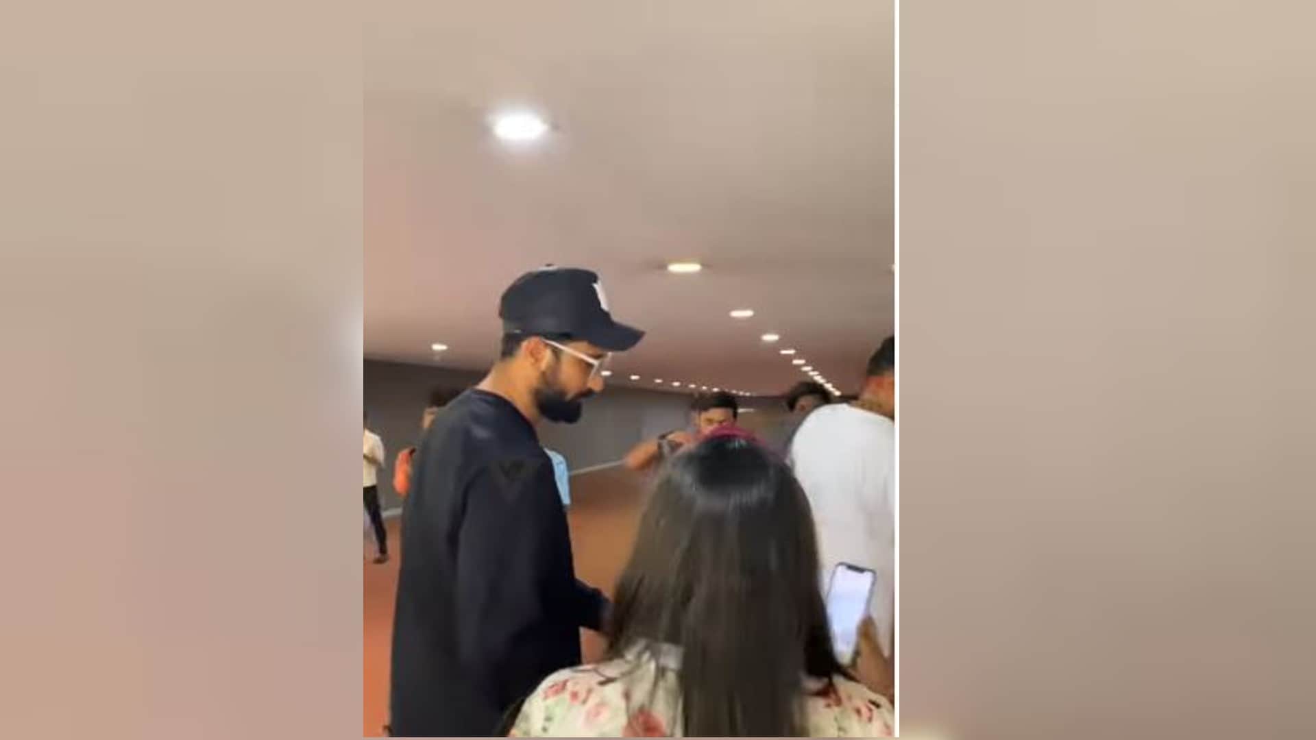 Vicky Kaushal returned from new york, was seen at the mumbai airport, people asked Where is katrina kaif