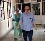 जिला अस्पताल का निरीक्षण करते एडी हेल्थ। संवाद