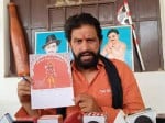 पत्रकारो से वार्ता करते आप के पूर्व प्रदेश अध्यक्ष नवीन जयहिंद । संवाद