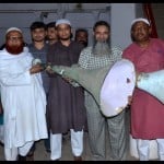 Prayagraj News : बहादुरगंज के शाही मस्जिद से उतारे गए अतिरिक्त स्पीकर को नूरजहां बालिक इंटर को दिया गया।