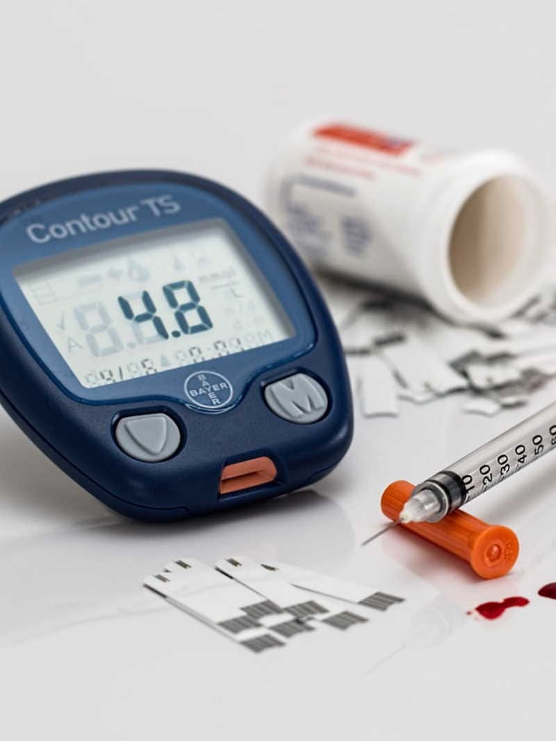 Hypoglycemia or low blood sugar range know its causes and Immediate hypoglycemia treatment