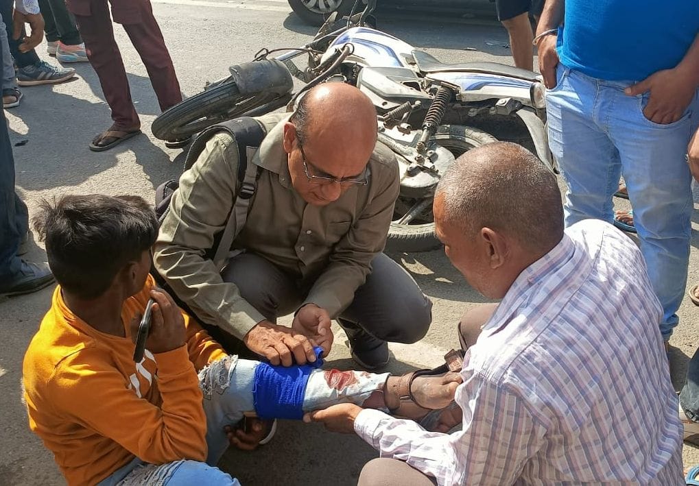 Migrant teenager injured in car collision, case registered
