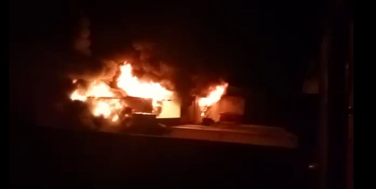 Fire in hardware shop, loss of crores