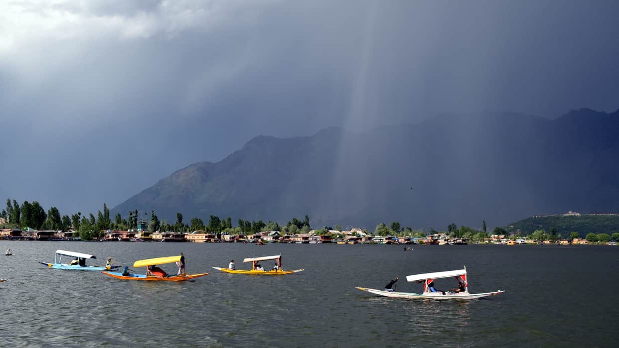 Offbeat Destinations In Kashmir Know 10 Beautiful Tourist Village To Visit In Jammu And Kashmir