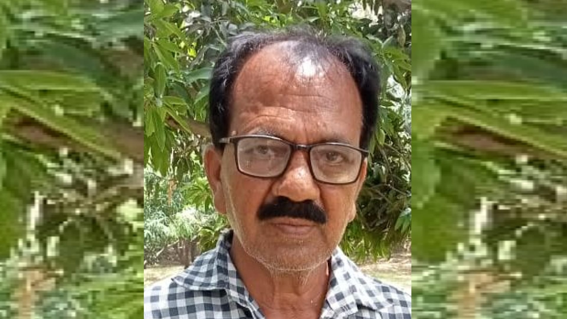 Big loss for mango seller because of weather in Sitapur.