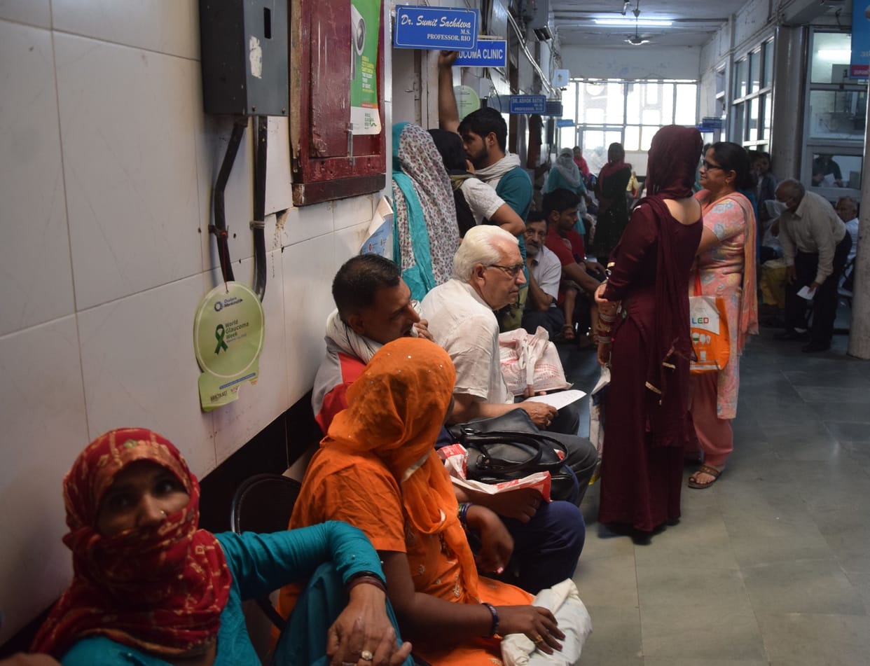 Eye irritation increased due to heat, 30 percent of patients complained of allergy