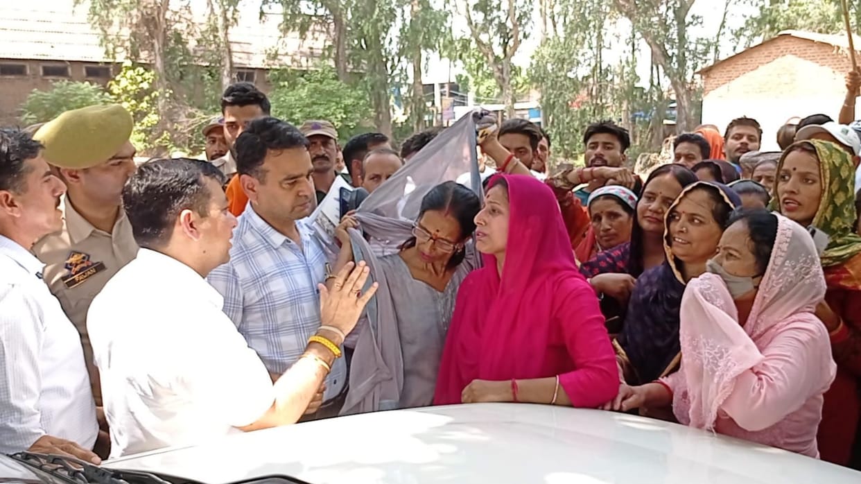 Saror bishnah jammu people protest against opening of liquor shop at sarore